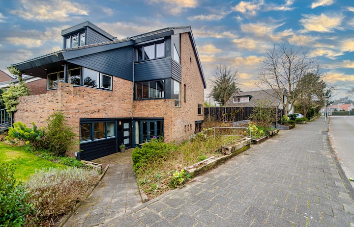 Building exterior from the street